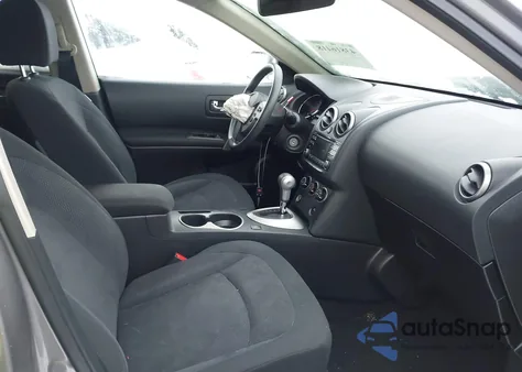 2015 Nissan Rogue Select S z USA, uszkodzony, nr VIN JN8AS5MV6FW755830